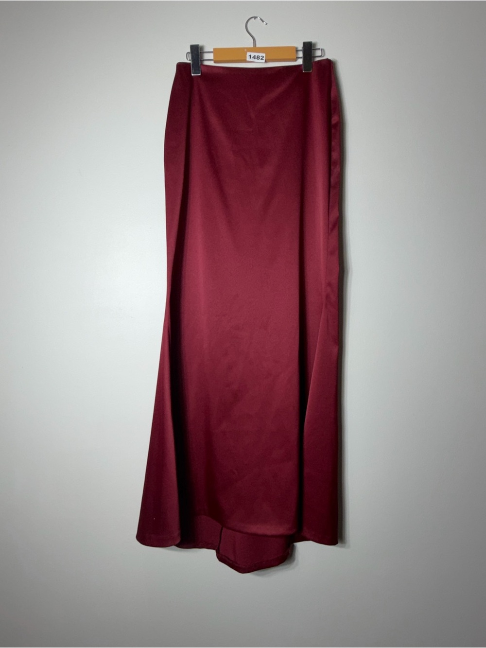 Le Château Burgundy Satin Mermaid Maxi Skirt Size 3/4 Y2K Formal Evening Grad - Picture 2 of 6